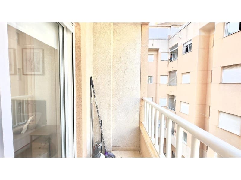 2 Zimmer Apartment zu verkaufen in Torrevieja - 129.900 € (Ref: 9466077)