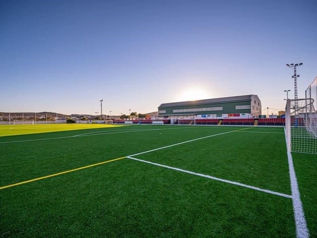 Apartamento de 2 habitaciones en Bigastro en venta con piscina - 174.900 € (Ref: 9466081)