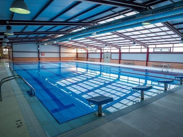 Apartamento de 2 habitaciones en Bigastro en venta con piscina - 174.900 € (Ref: 9466081)