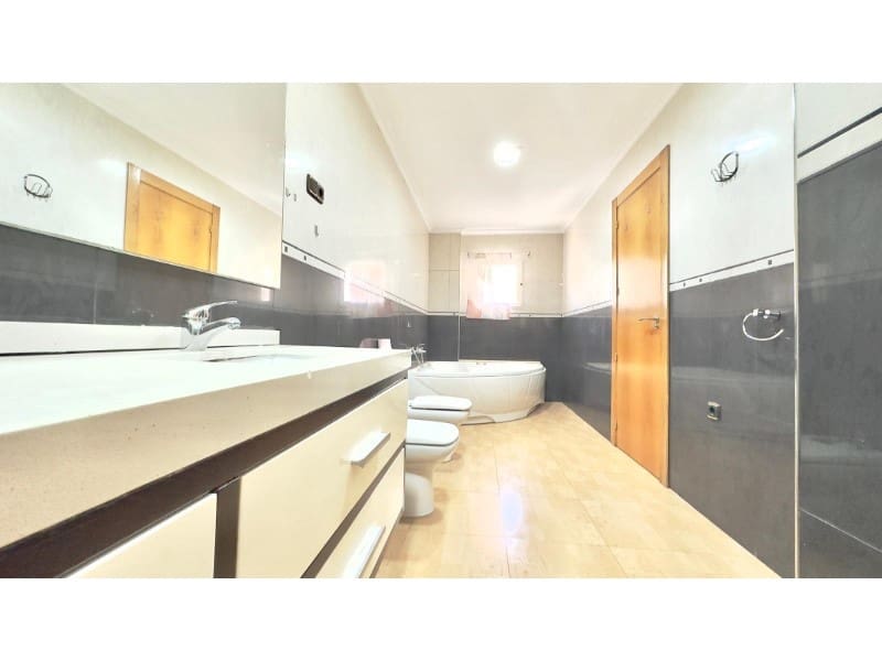 3 makuuhuone Huoneisto myytävänä paikassa Torrevieja - 209 900 € (Ref: 9473179)