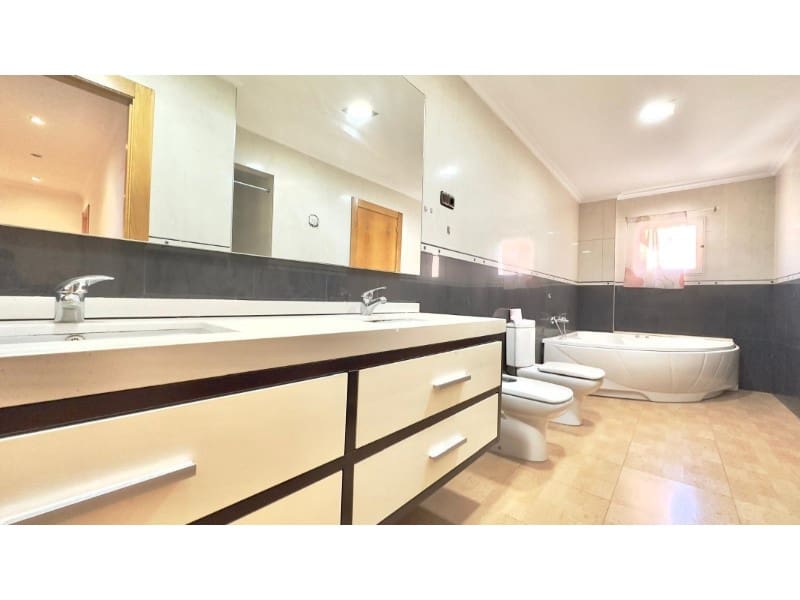 3 makuuhuone Huoneisto myytävänä paikassa Torrevieja - 209 900 € (Ref: 9473179)