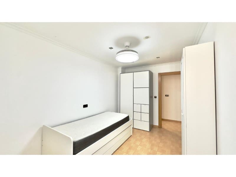 3 makuuhuone Huoneisto myytävänä paikassa Torrevieja - 209 900 € (Ref: 9473179)