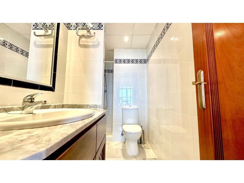 3 chambre Appartement à vendre à Torrevieja avec piscine - 369 900 € (Ref: 9473180)