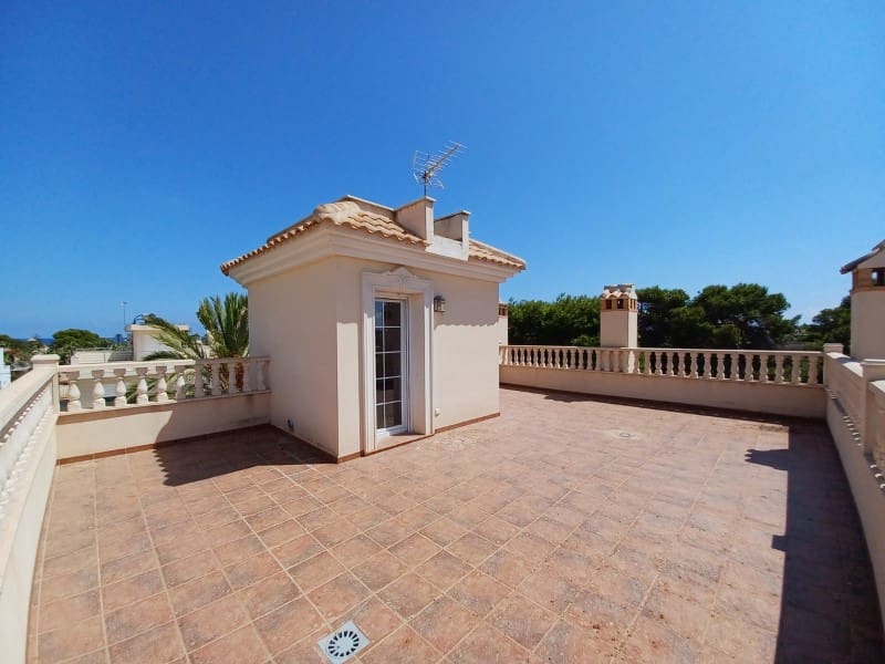 4 chambre Villa/Maison à vendre à Cabo Roig avec piscine - 910 000 € (Ref: 9473182)