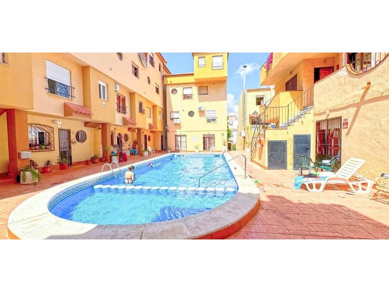 2 soveværelse Bungalow til salg i Torrevieja med swimmingpool - € 127.000 (Ref: 9473183)