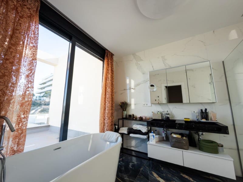 6 soverom Villa til salgs i Orihuela Costa med svømmebasseng garasje - € 2 195 000 (Ref: 9473185)