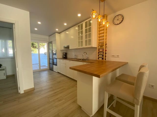 3 soverom Hus til salgs i Nueva Torrevieja, Torrevieja - € 249 900 (Ref: 9474356)