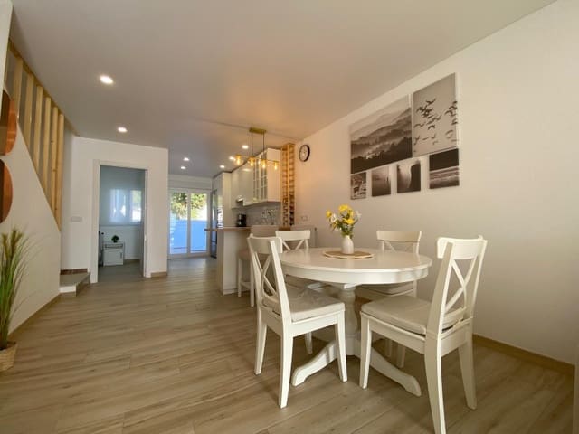 3 soverom Hus til salgs i Nueva Torrevieja, Torrevieja - € 249 900 (Ref: 9474356)