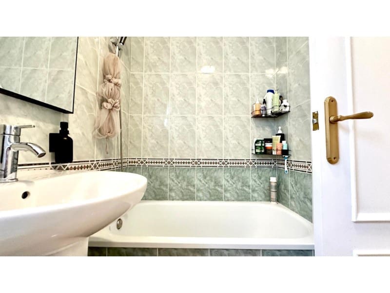 2 soverom Penthouse til salgs i Torrevieja - € 149 900 (Ref: 9474358)