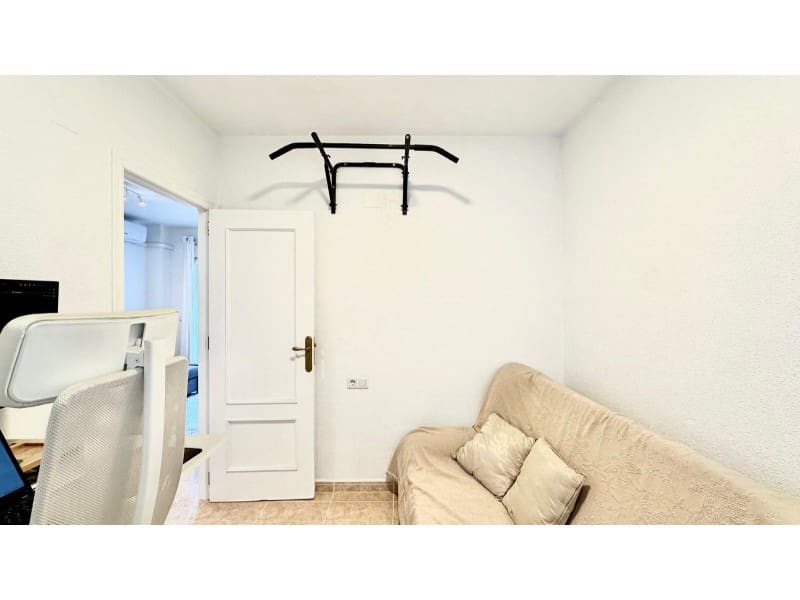 2 soverom Penthouse til salgs i Torrevieja - € 149 900 (Ref: 9474358)