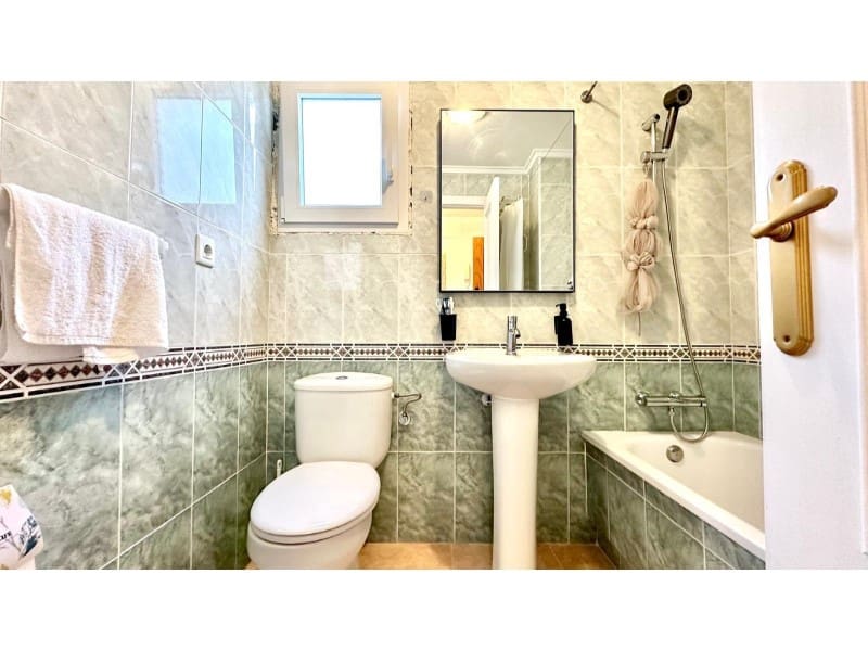 2 soverom Penthouse til salgs i Torrevieja - € 149 900 (Ref: 9474358)