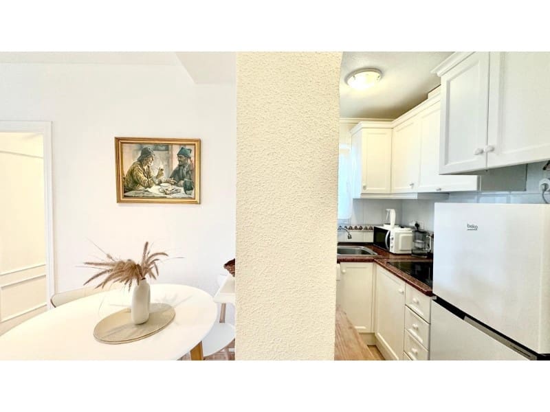 2 soverom Penthouse til salgs i Torrevieja - € 149 900 (Ref: 9474358)