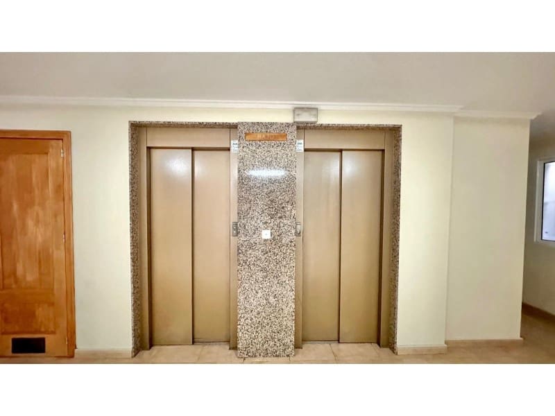 2 soverom Penthouse til salgs i Torrevieja - € 149 900 (Ref: 9474358)