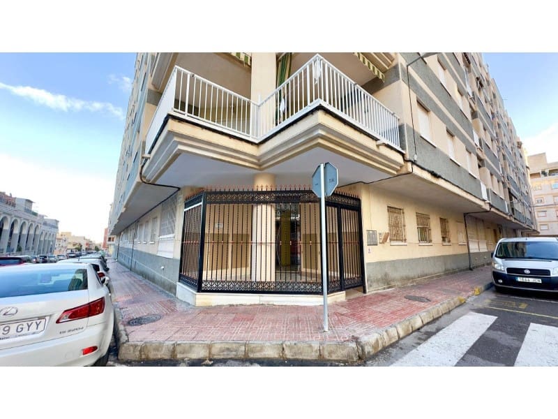 2 soverom Penthouse til salgs i Torrevieja - € 149 900 (Ref: 9474358)