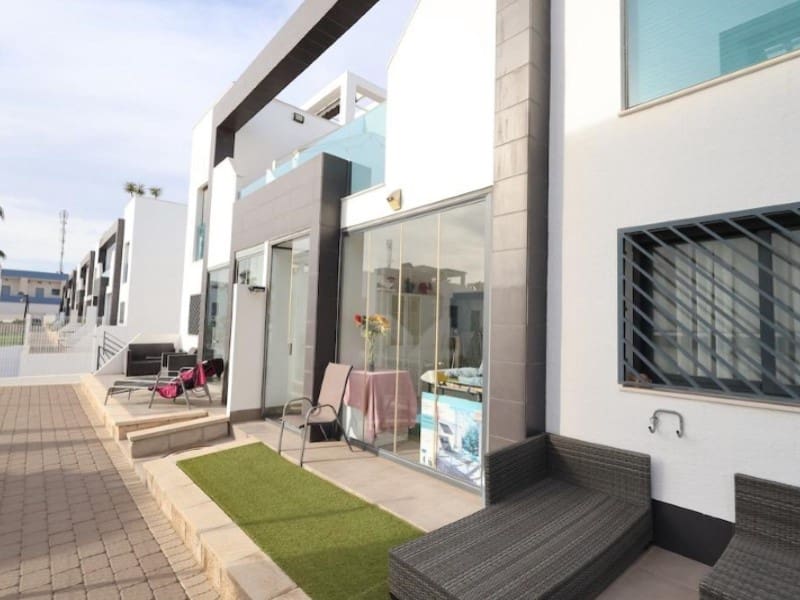 2 slaapkamer Bungalow te koop in La Zenia - € 289.000 (Ref: 9474976)