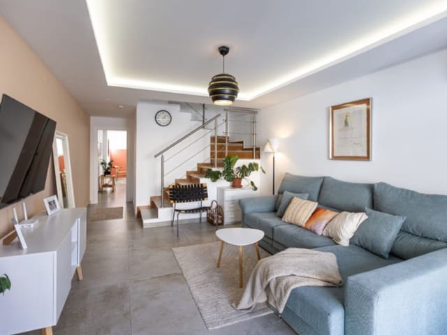 3 soveværelse Byhus til salg i Nueva Torrevieja, Torrevieja - € 205.000 (Ref: 9483563)