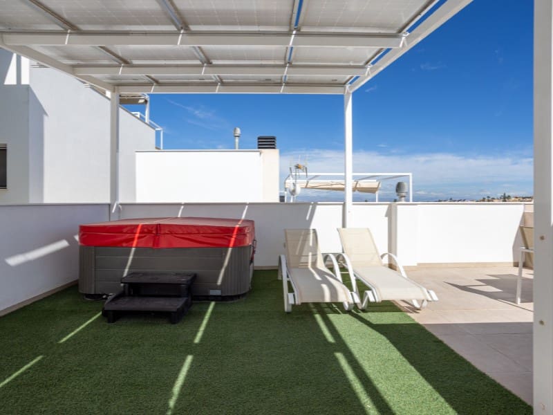 3 soveværelse Byhus til salg i Benijofar med swimmingpool - € 459.900 (Ref: 9495600)