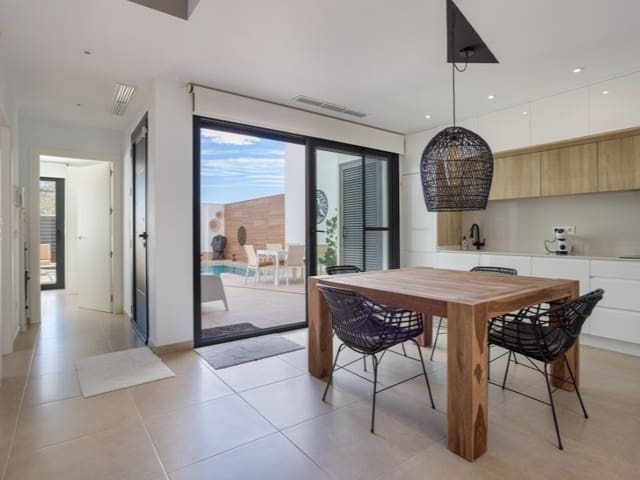 3 soveværelse Byhus til salg i Benijófar med swimmingpool - € 459.900 (Ref: 9495600)