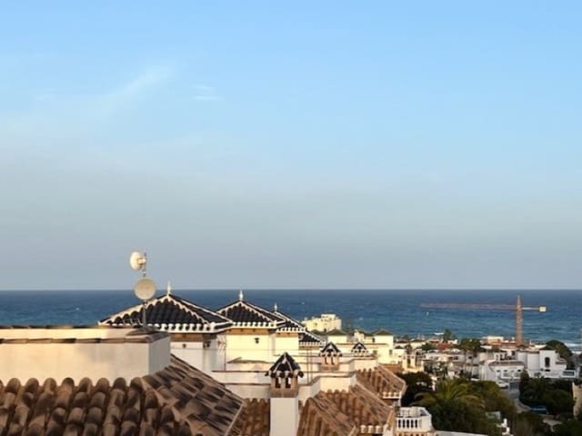 3 bedroom Villa for sale in Torreblanca, Torrevieja with garage - € 420,000 (Ref: 9502560)