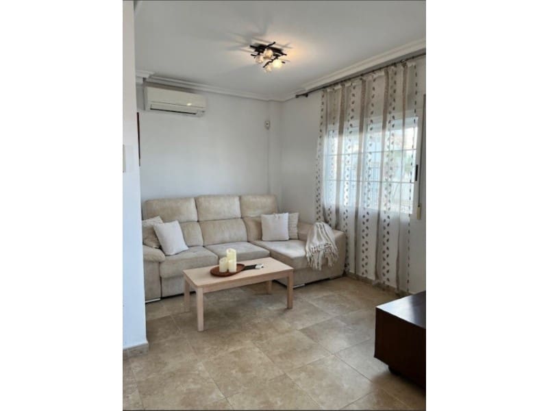 3 bedroom Villa for sale in Torrevieja with garage - € 420,000 (Ref: 9502560)