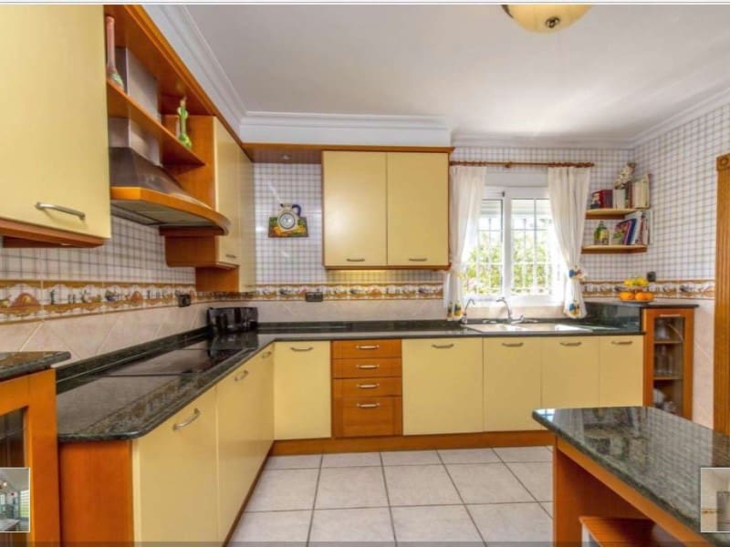 6 soverom Villa til salgs i La Mata med svømmebasseng garasje - € 950 000 (Ref: 9502561)