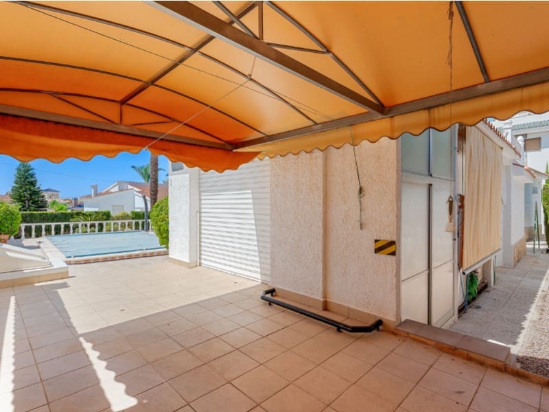 3 chambre Villa/Maison à vendre à Ciudad Quesada avec piscine garage - 490 000 € (Ref: 9502562)