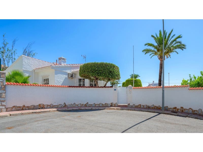 3 chambre Villa/Maison à vendre à Ciudad Quesada avec piscine garage - 490 000 € (Ref: 9502562)