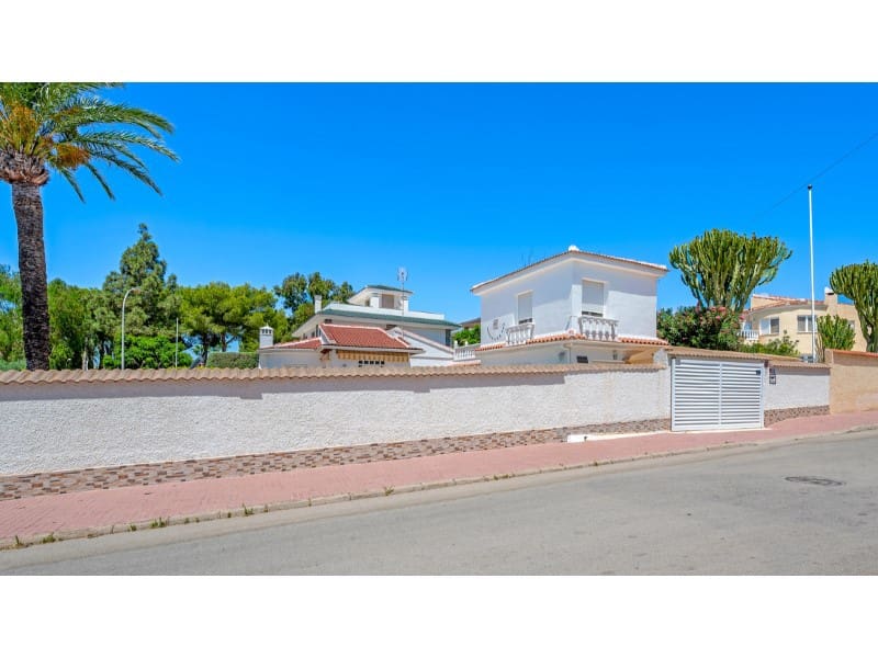 3 chambre Villa/Maison à vendre à Ciudad Quesada avec piscine garage - 490 000 € (Ref: 9502562)