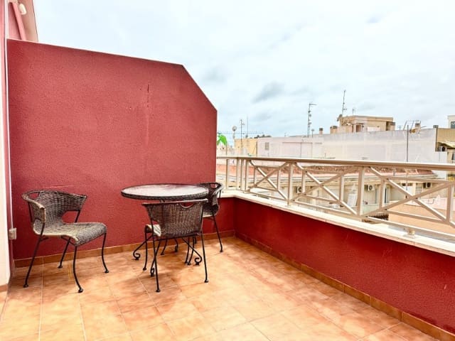 2 sypialnia Penthouse na sprzedaż w Las Piscinas Naturales, Torrevieja z garażem - 179 000 € (Ref: 9502564)