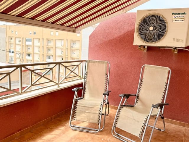 2 sypialnia Penthouse na sprzedaż w Las Piscinas Naturales, Torrevieja z garażem - 179 000 € (Ref: 9502564)