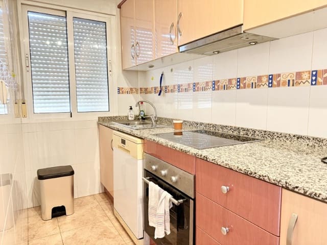 2 sypialnia Penthouse na sprzedaż w Las Piscinas Naturales, Torrevieja z garażem - 179 000 € (Ref: 9502564)