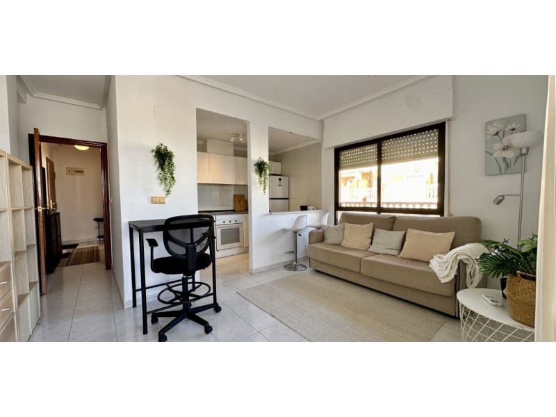 Apartamento de 1 habitación en Torrevieja en venta - 145.000 € (Ref: 9504726)