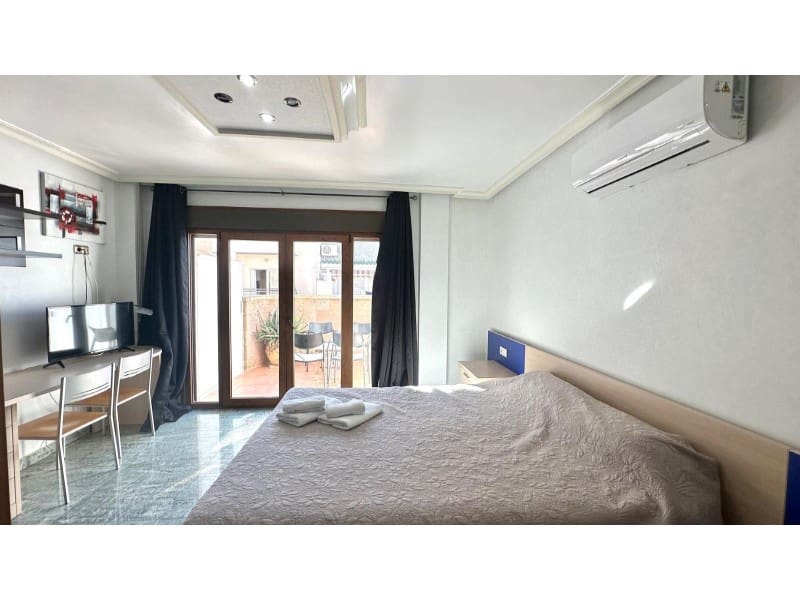 4 soverom Penthouse til salgs i Torrevieja - € 480 000 (Ref: 9516286)