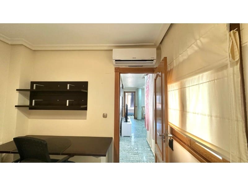 4 soverom Penthouse til salgs i Torrevieja - € 480 000 (Ref: 9516286)