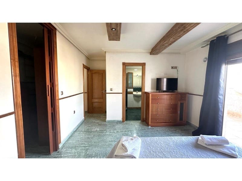 4 soverom Penthouse til salgs i Torrevieja - € 480 000 (Ref: 9516286)