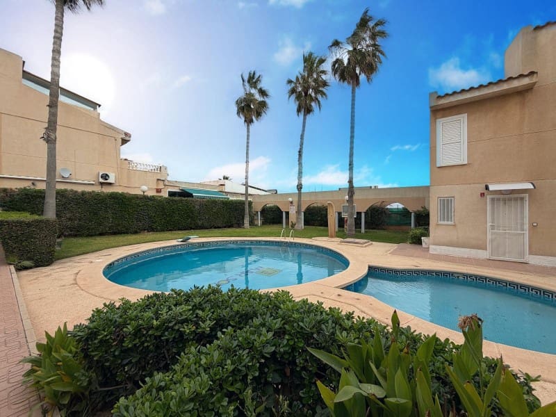 2 soveværelse Lejlighed til salg i Torrevieja - € 209.900 (Ref: 9516287)
