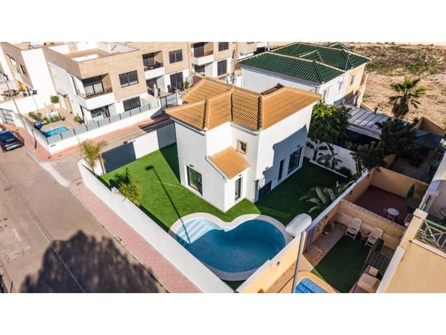 3 slaapkamer Villa te koop in Las Filipinas met zwembad - € 590.000 (Ref: 9516292)