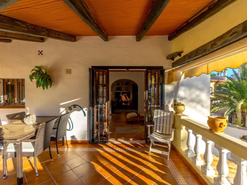 3 sypialnia Penthouse na sprzedaż w Torrevieja z garażem - 499 000 € (Ref: 9524688)