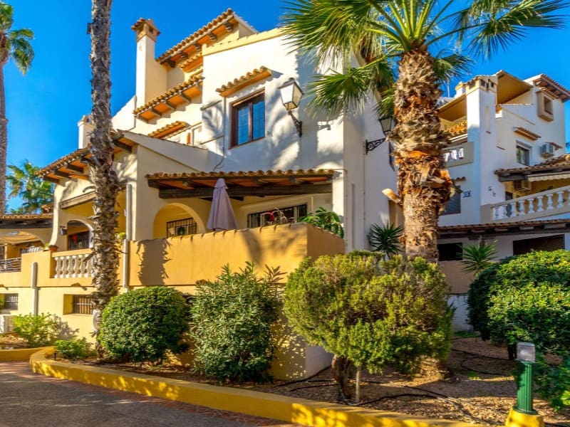 3 sypialnia Penthouse na sprzedaż w Torrevieja z garażem - 499 000 € (Ref: 9524688)