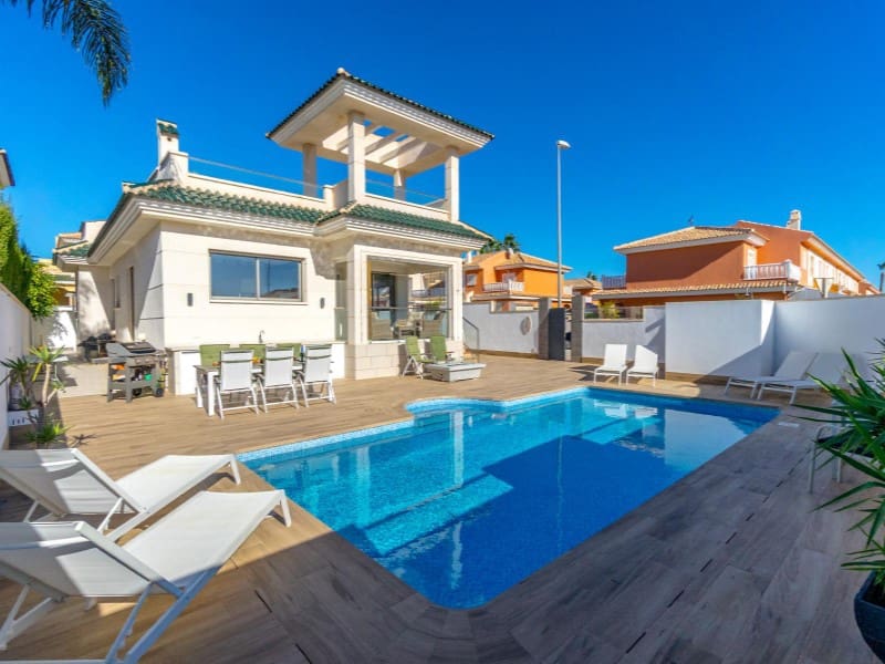 3 soverom Villa til salgs i Ciudad Quesada med svømmebasseng - € 489 000 (Ref: 9524690)