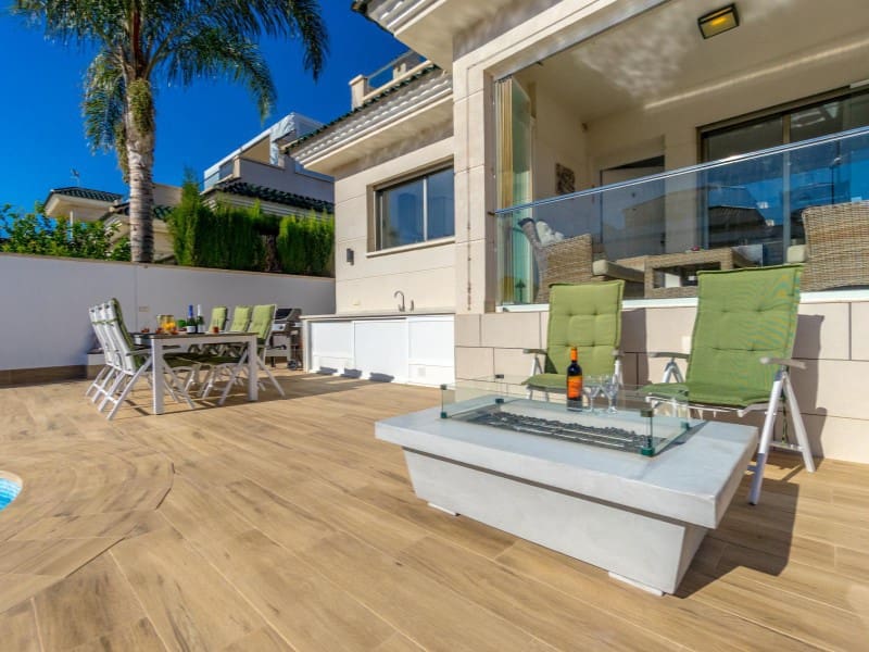 3 soverom Villa til salgs i Ciudad Quesada med svømmebasseng - € 489 000 (Ref: 9524690)