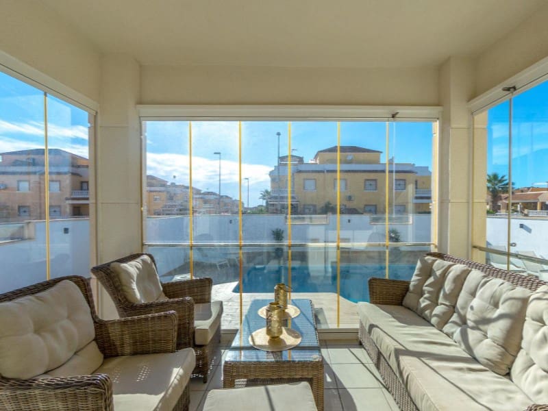 3 soverom Villa til salgs i Ciudad Quesada med svømmebasseng - € 489 000 (Ref: 9524690)