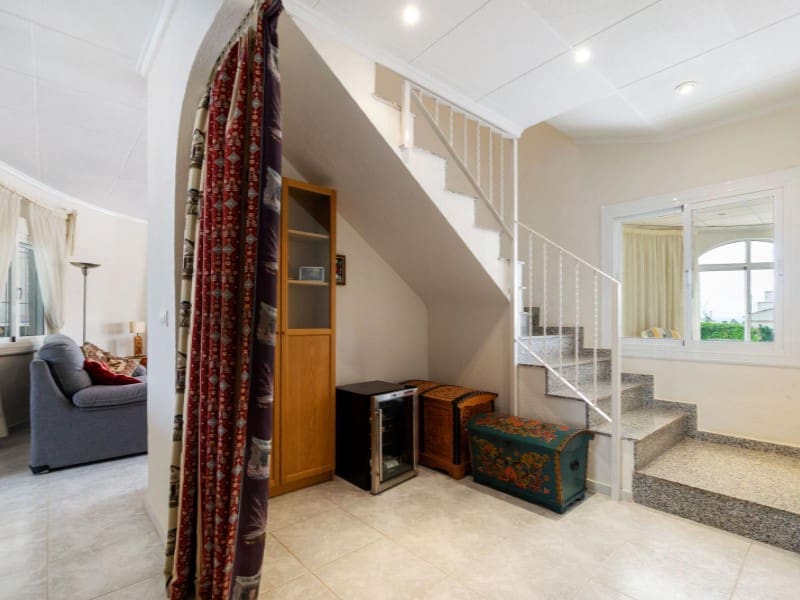 4 soveværelse Villa til salg i El Chaparral med swimmingpool garage - € 549.000 (Ref: 9524691)