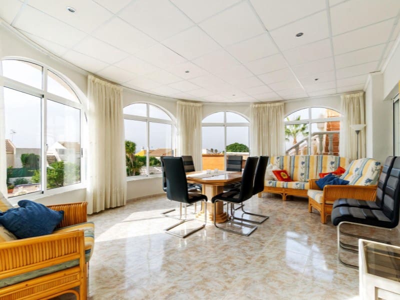 4 soveværelse Villa til salg i El Chaparral med swimmingpool garage - € 549.000 (Ref: 9524691)