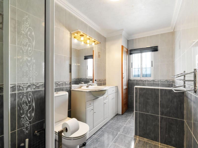 4 soveværelse Villa til salg i El Chaparral med swimmingpool garage - € 549.000 (Ref: 9524691)