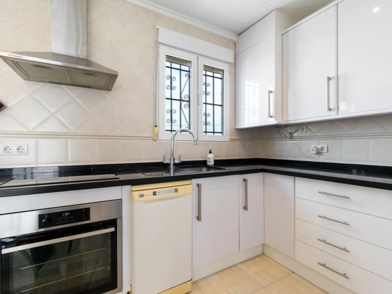 4 soveværelse Villa til salg i El Chaparral med swimmingpool garage - € 549.000 (Ref: 9524691)