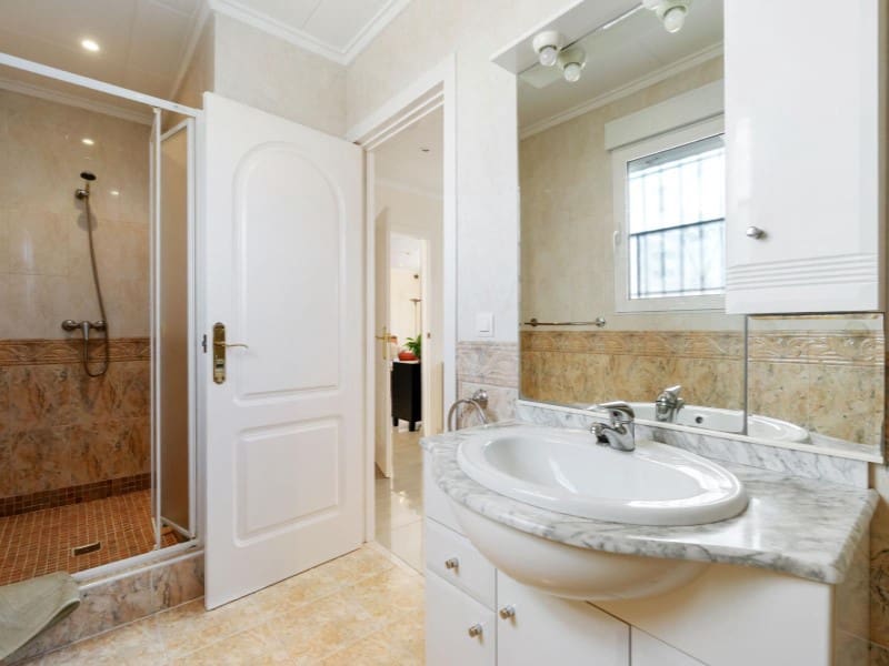 4 soveværelse Villa til salg i El Chaparral med swimmingpool garage - € 549.000 (Ref: 9524691)