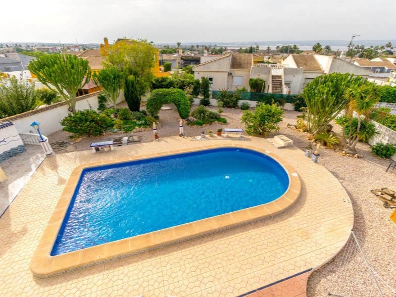 4 soveværelse Villa til salg i El Chaparral med swimmingpool garage - € 549.000 (Ref: 9524691)