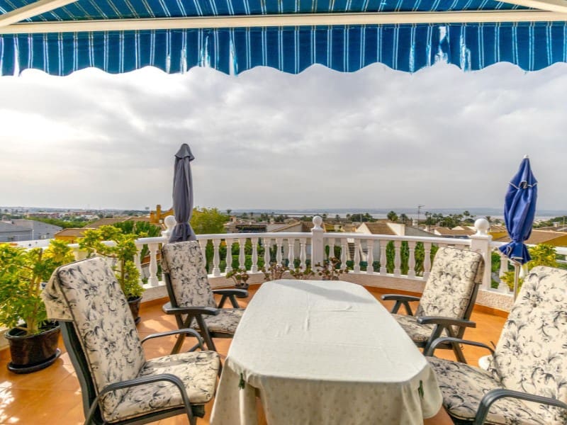 4 soveværelse Villa til salg i El Chaparral med swimmingpool garage - € 549.000 (Ref: 9524691)