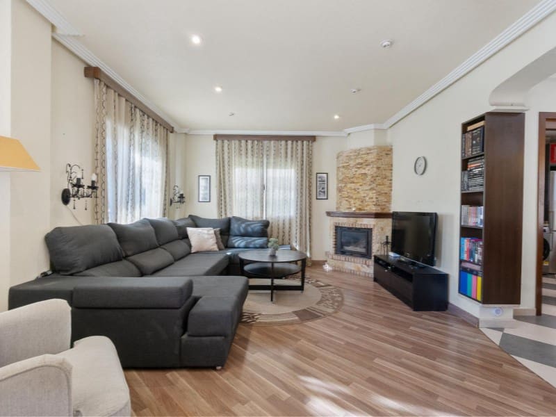 3 slaapkamer Villa te koop in Orihuela Costa - € 345.000 (Ref: 9524692)